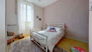  Propriété/château à vendre 7 pièces 223 m²