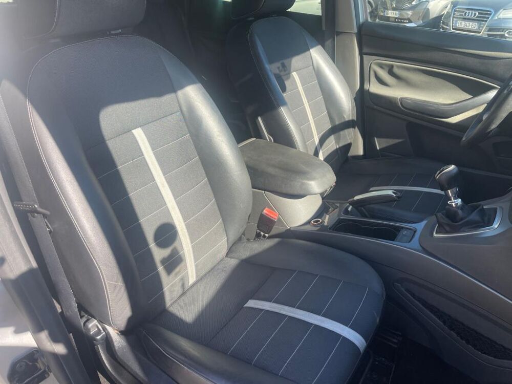 Kuga 2.0 TDCI 140 TREND 2011 occasion 84700 Sorgues