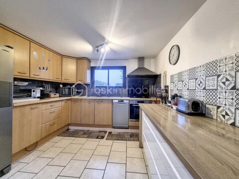   Gros potentiel � d�couvrir ! Maison - 8 pi�ce(s) - 165 m�