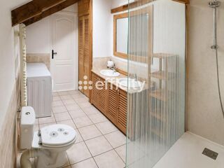  Maison � vendre 8 pi�ces 220 m�