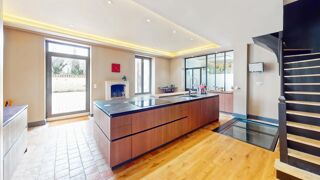  Propri�t�/ch�teau � vendre 9 pi�ces 291 m�