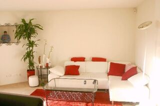  Appartement à louer 3 pièces 55 m²