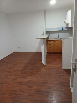  Appartement à louer 1 pièce 25 m²