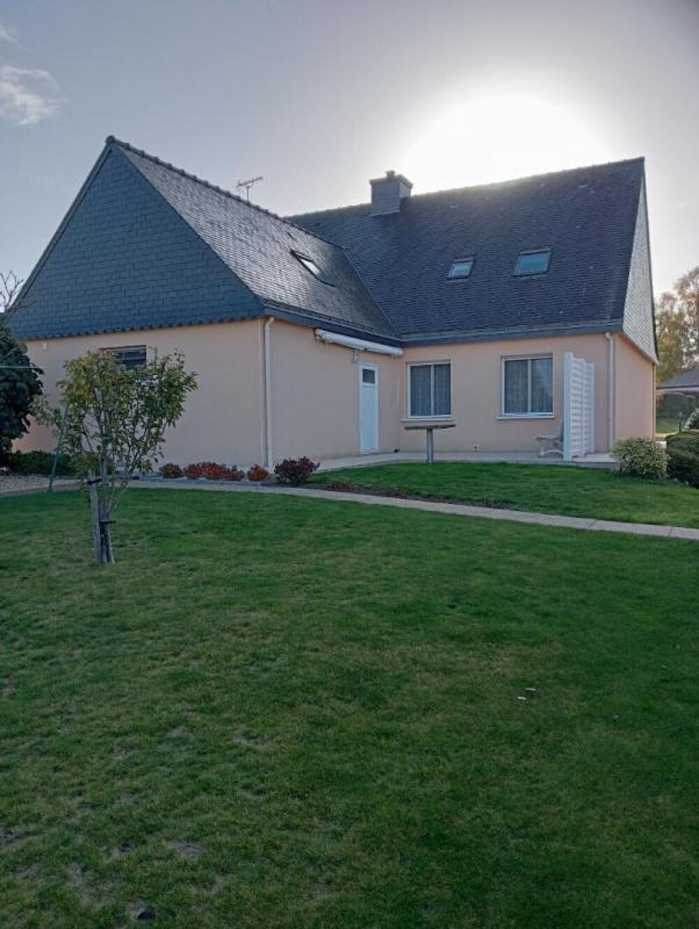Maison 6 pièce(s) 157 m2 PLOERMEL