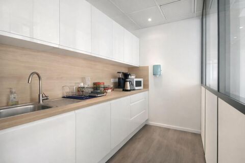   125 m² de bureaux non divisibles à louer au 6ème étage dans le 8ème arrondissement de Paris 