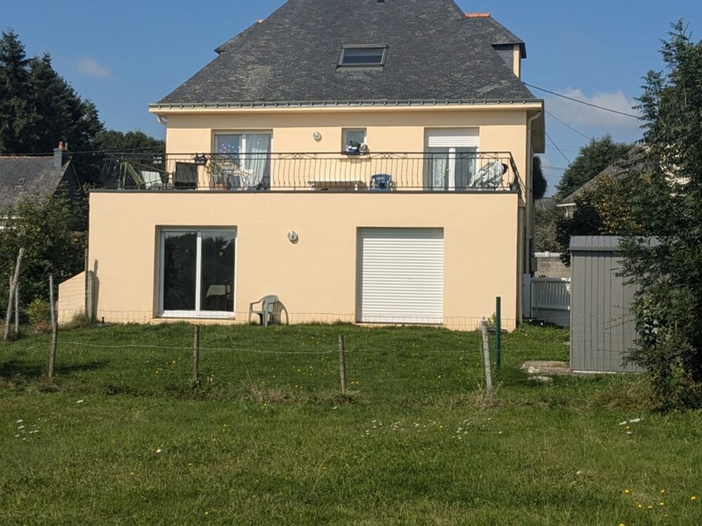 Vente Immeuble GUEMENE SUR SCORFF IMMEUBLE DE RAPPORT COMPOSE DE 2 LOGEMENTS T3 ET T5 JARDIN DE 800M² ENVIRON Guemene sur scorff