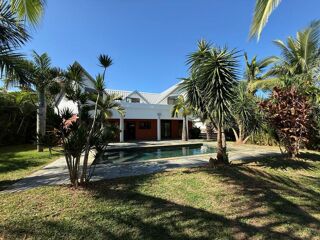  Villa  louer 6 pices 199 m Saint pierre