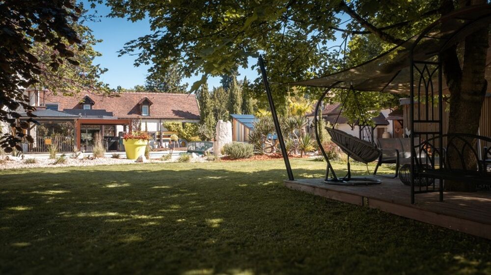 Vente Maison PROPRIETE ARC SUR TILLE DE 594 M2 SUR TERRAIN DE 2411 M2 Arc sur tille