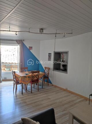  Immeuble à vendre 15 + pièces 355 m²