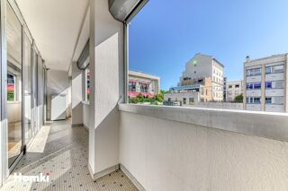  Appartement � vendre 5 pi�ces 121 m�