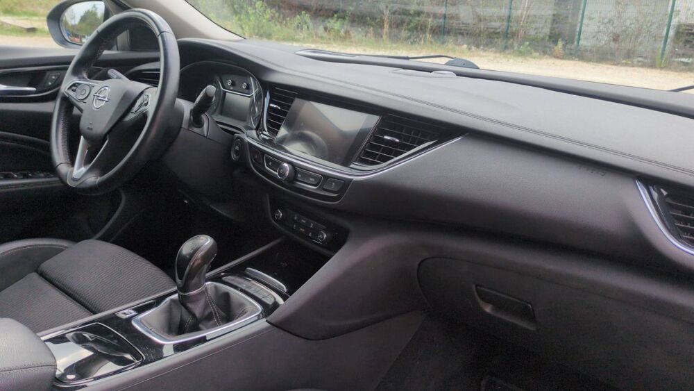 Insignia Sport Tourer 1.6 CDTi 136 Innovation 2018 occasion 45000 Orleans