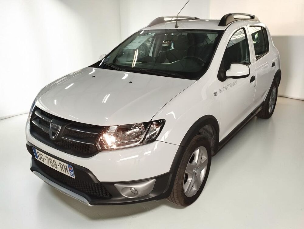 Sandero 0.9 TCE 90 STEPWAY AMBIANCE 2014 occasion 06640 Saint-Jeannet
