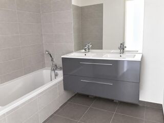 Appartement à louer 4 pièces 78 m²