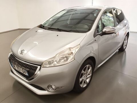 Peugeot 208 1.2 VTI 82 STYLE 5P 2014 occasion Saint-Jeannet 06640