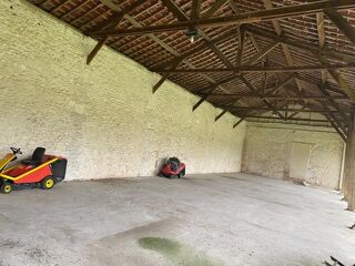  Remise / Grange � vendre 1 pi�ce 374 m�