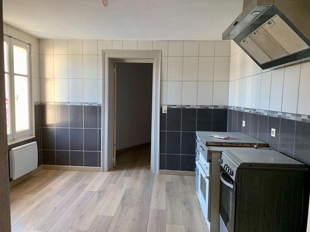 Vente Appartement Vaste Triplex  rnover entirement ! Grandvillars