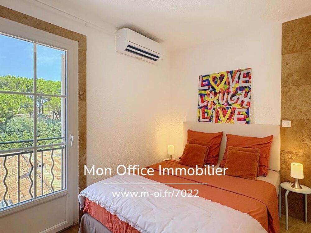 Vente Appartement Référence : 7022-LES. - STUDIO AVEC PARKING FACE AUX PLAGES À SAINT TROPEZ Saint tropez
