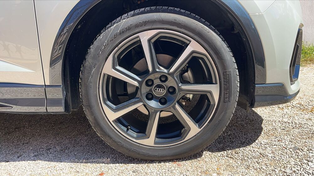Q3 35 TDI 150 S-Tronic7 S line - Premi&egrave;re main Entretien constr 2022 occasion 13011 Marseille
