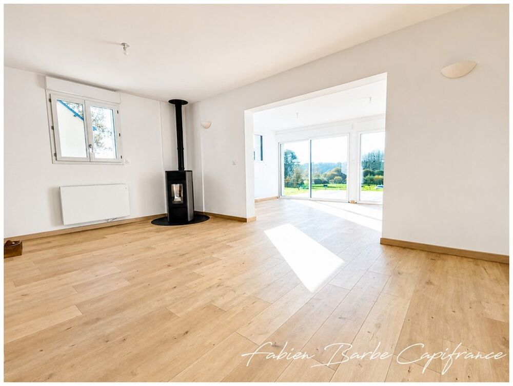 Maison à vendre 12 pièces GUILLAC (56)