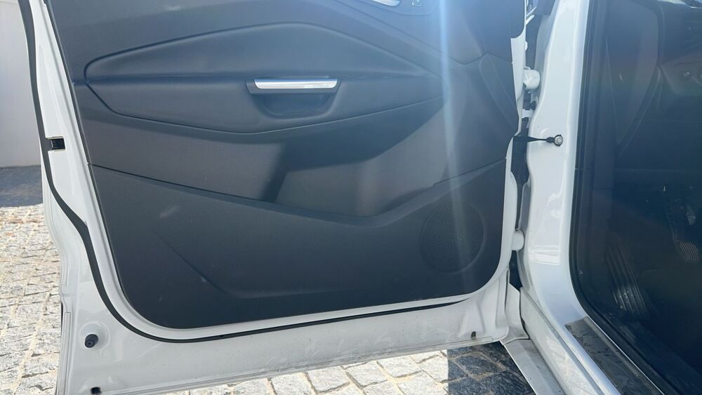 Kuga 2.0 TDCi 150 Sport Platinium 2016 occasion 13127 Vitrolles