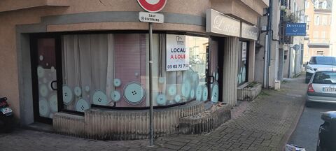 Commerce en RC de 61 m&sup2; env. avec vitrines + cave 622 12000 Rodez