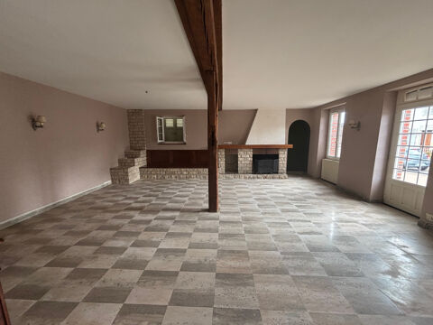   Grande maison familiale de 268 m² au cœur de Bléneau (89220) Maison - 6 pièce(s) - 268 m²