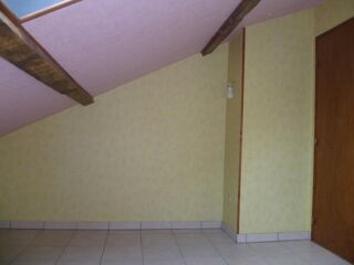  Appartement à louer 2 pièces 68 m²