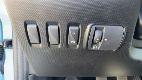 Twingo III 1.0 SCe 69 Limited - Premi&egrave;re main 2018 occasion 69780 Mions