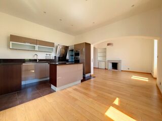  Appartement à louer 4 pièces 103 m²