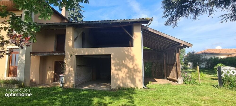 En exclusivité  Maison avec fort potentiel sur grand terrain
