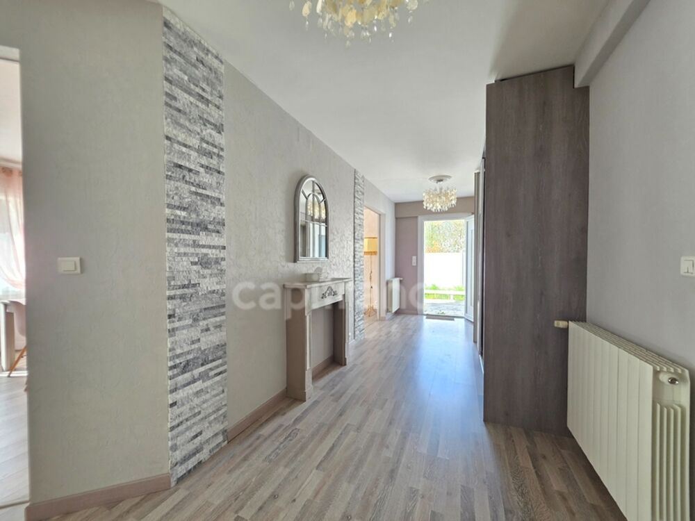 Vente Maison Maison Familiale 4 chambres - 187m² à Villegouge, avec studio et garage - Grand Jardin Villegouge
