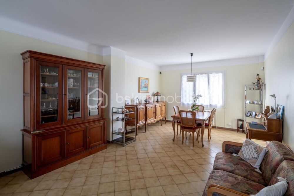 MAISON FAMILIALE 5 PIÈCES AVEC SOUS-SOL TOTAL - PROXIMITÉ RER D, COMMERCES ET ÉCOLES À PIED