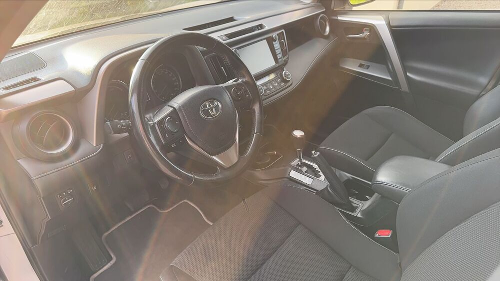 RAV 4 2.5 VVTi 197 Hybrid 2WD E-CVT Dynamic 2018 occasion 76690 Saint Georges Sur Fontaine