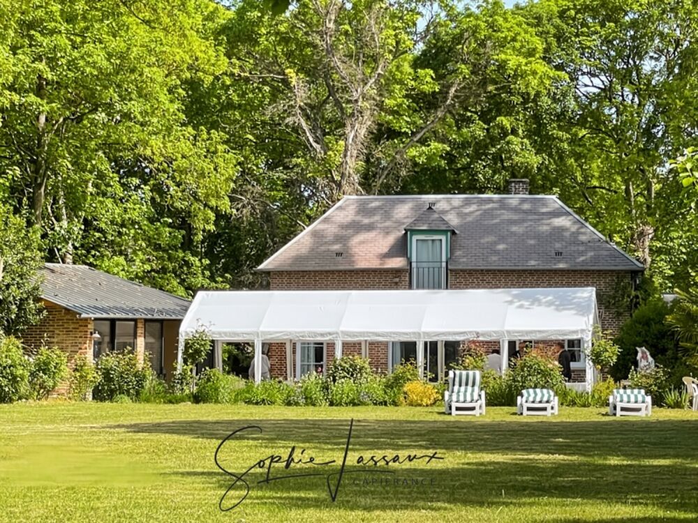 Demeure de caractère à vendre à Bézu-Saint-Éloi  9 pièces, 5 chambres, parc de près de 6 000 m² avec maison d'amis et espace bi