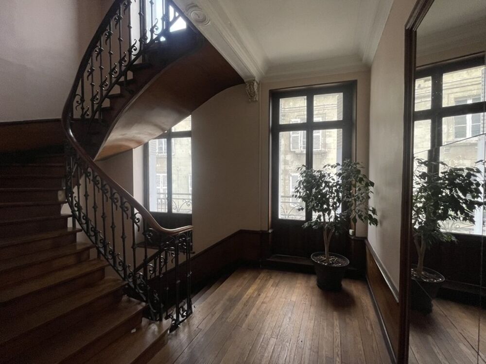 Vente Appartement Vue sur Loire et Chteau Exceptionnelle pour cet Appartement Bourgeois de 107m2 et ses2 chambres au 1er tage d'une petite copro Saumur