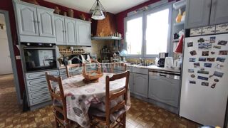  Propri�t�/ch�teau � vendre 7 pi�ces 133 m�