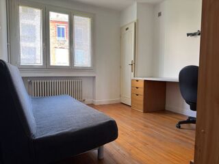 Appartement à louer 3 pièces 74 m²