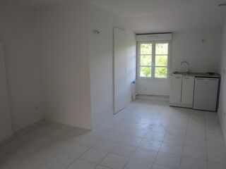  Appartement à louer 1 pièce 27 m²