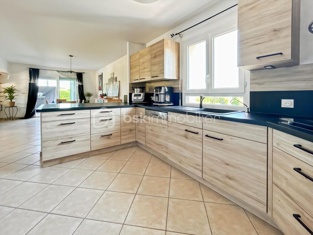 Vente Maison Maison 7 pièces de 179 m² à Nailly (89100) Nailly