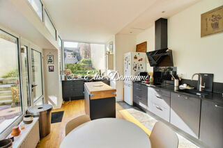  Maison  vendre 8 pices 227 m