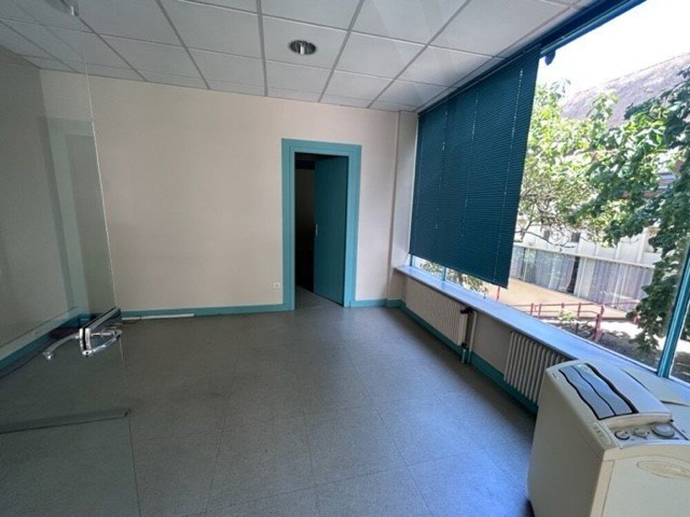   A LOUER - BUREAUX 