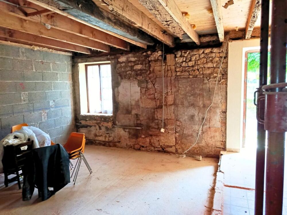 Longère en pierre à vendre 4 pièces LALINDE (24)