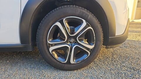 C3 III 1.2 PureTech 82 Shine 2018 occasion 61600 Magny Le Desert