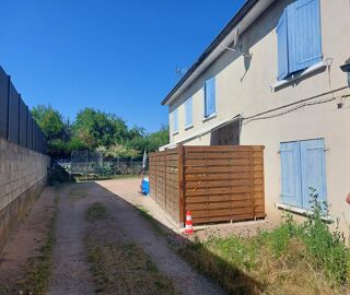  Immeuble à vendre 15 + pièces 318 m²