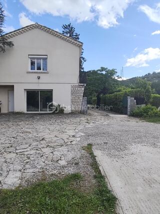  Maison � vendre 9 pi�ces 185 m�