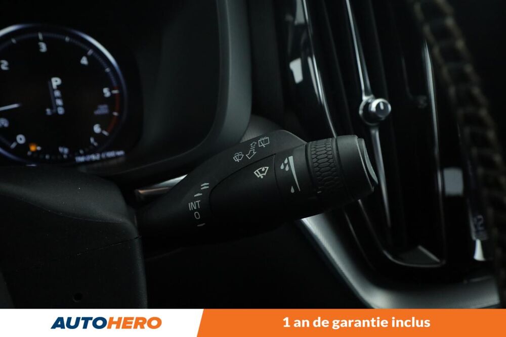 XC60 2.4 D4 R-Design Geartronic 163 ch 2019 occasion 92130 Issy-les-Moulineaux