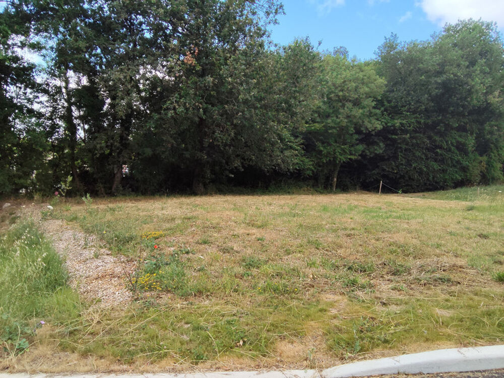 Vente Terrain Terrain constructible de 398 m² à Fontcouverte (17100) Fontcouverte
