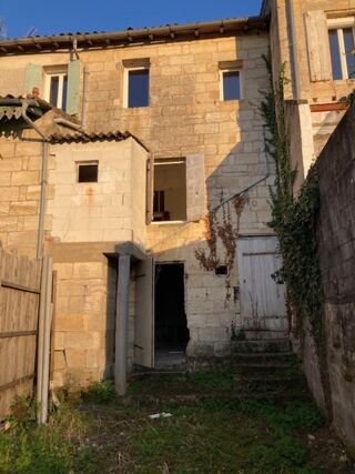  Immeuble  vendre 4 pices 100 m