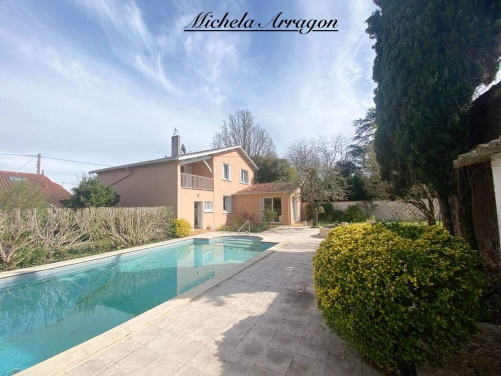 Une maison lumineuse avec piscine et jardin, à vivre pleinement au coeur de Villeneuve-sur-Lot