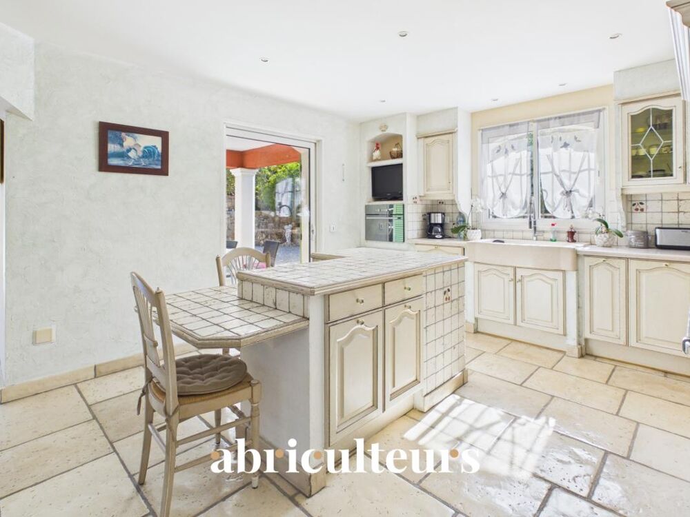 à vendre  Maison Montauroux (83440)